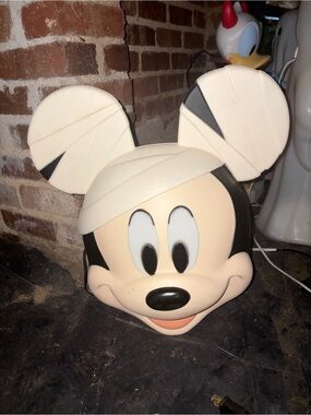 Blow mold mummy Mickey
